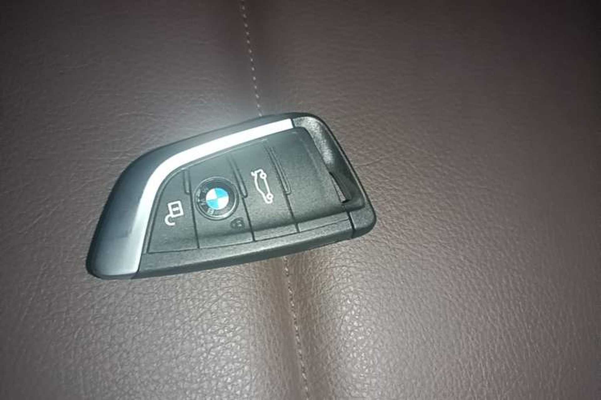 Used BMW X2 2022 sDrive25i M Sport Package Vehicle Key