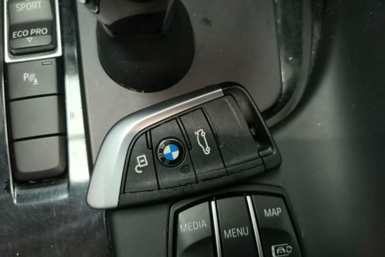 Used BMW X2 2022 sDrive25i M Sport Package Vehicle Key