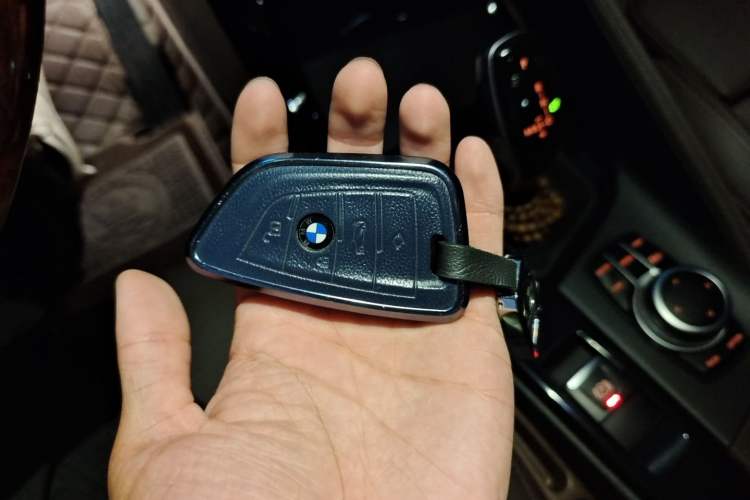 Used BMW X2 2022 sDrive25i M Sport Package Vehicle Key