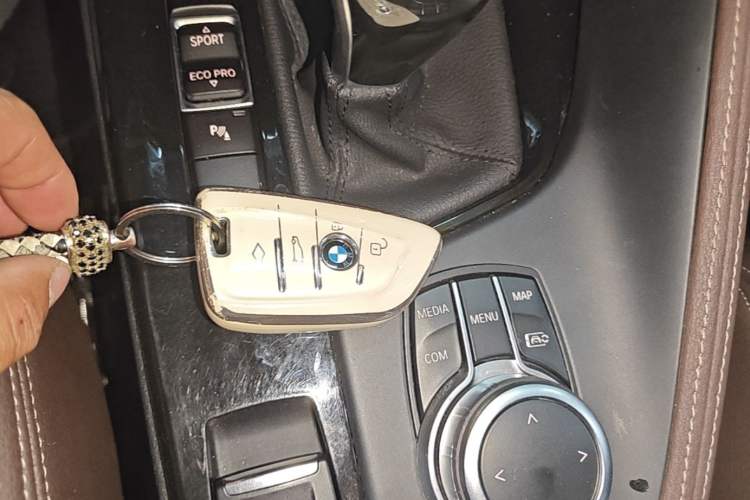 Used BMW X2 2022 sDrive25i M Sport Package Vehicle Key