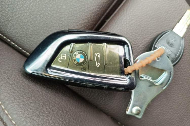 Used BMW X2 2022 sDrive25i M Sport Package Vehicle Key