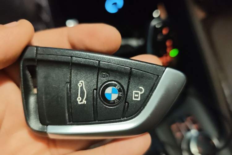 Used BMW X2 2022 sDrive25i M Sport Package Vehicle Key