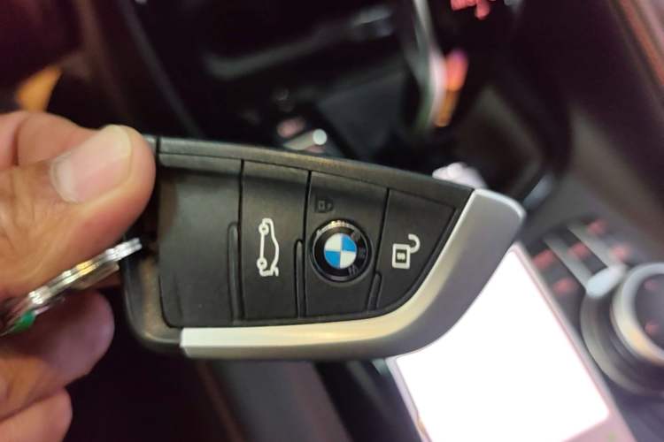 Used BMW X2 2022 xDrive25i Midnight Edition Vehicle Key