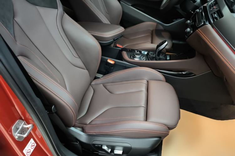 Used BMW X2 2022 xDrive25i Midnight Edition Right Front Seat