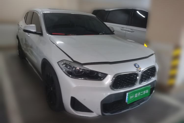 Used BMW X2 2023 sDrive25i M Sport Package Front Right 45 Deg