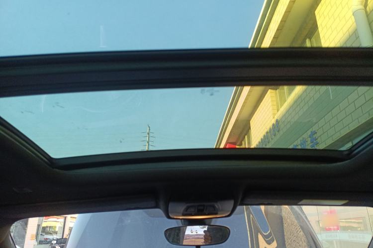 Used BMW X2 2023 xDrive 25i Shining Edition Headliner