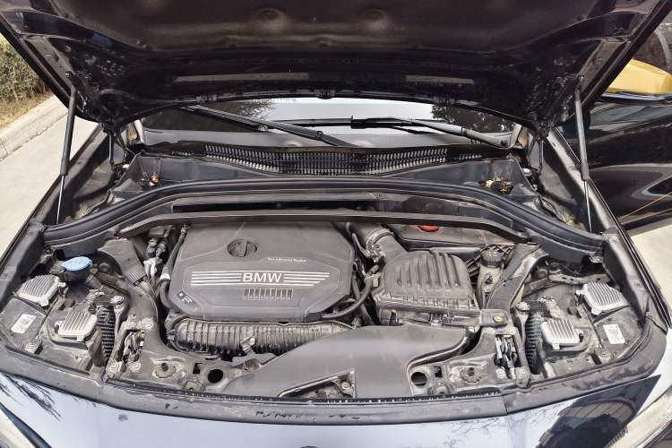 Used BMW X2 2023 sDrive 25i Shining Edition Interior 8