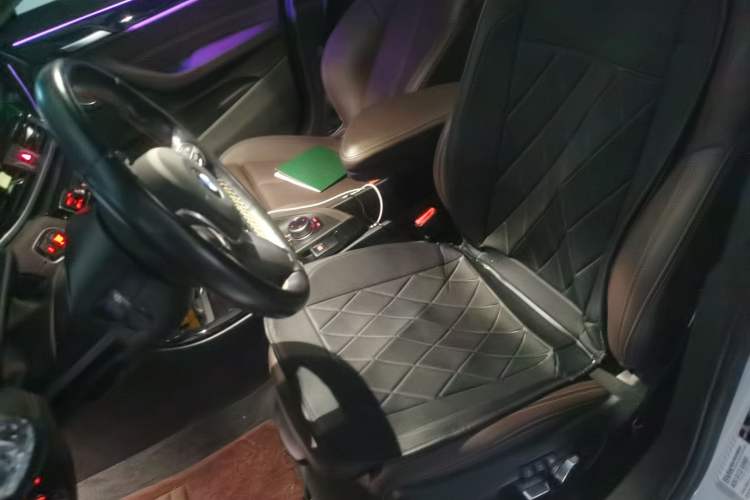 Used BMW X2 2023 sDrive25i M Sport Package Left Front Seat