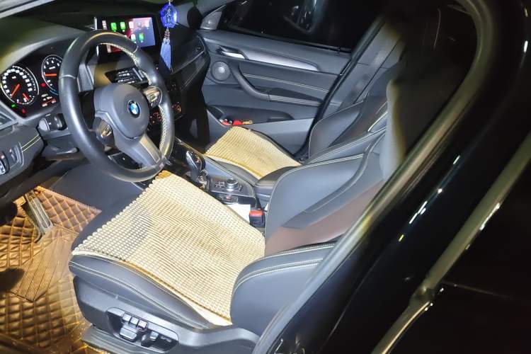 Used BMW X2 2023 sDrive 25i Shining Edition Left Front Seat