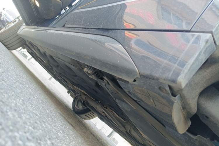 Used BMW X2 2023 xDrive 25i Shining Edition Left Side Sill