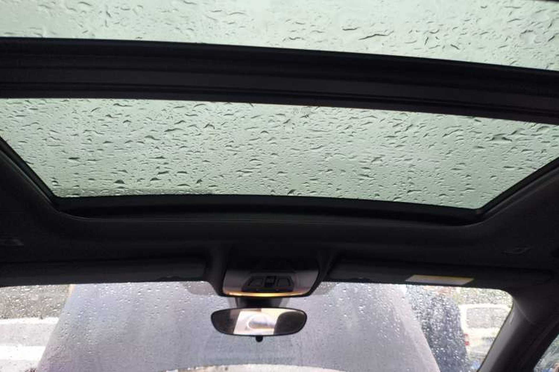 Used BMW X2 2023 xDrive 25i Shining Edition Headliner