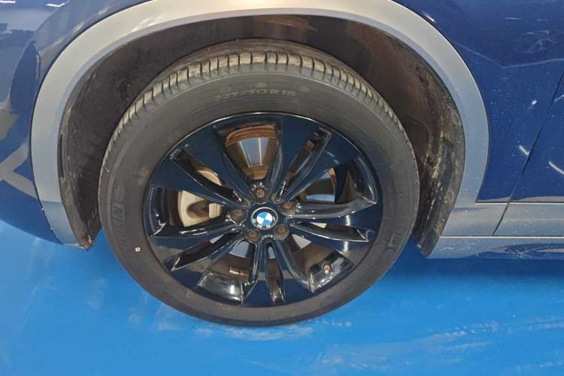 Used BMW X2 2023 sDrive25i M Sport Package Left Front Wheel Hub