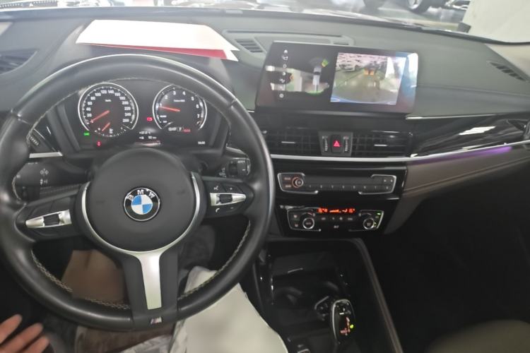 Used BMW X2 2023 sDrive25i M Sport Package Center Console