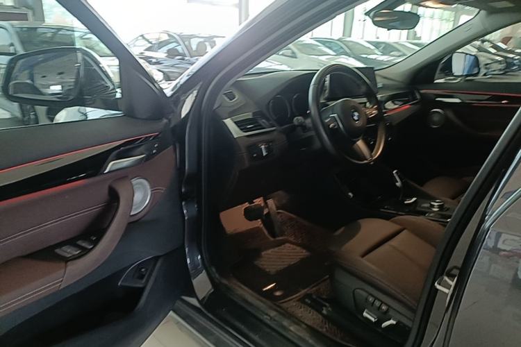 Used BMW X2 2023 sDrive25i M Sport Package Driver Seat
