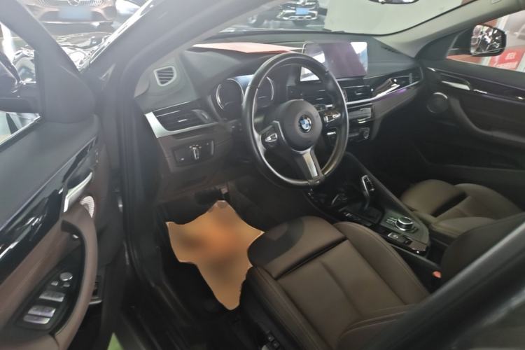 Used BMW X2 2023 sDrive25i M Sport Package Driver Seat