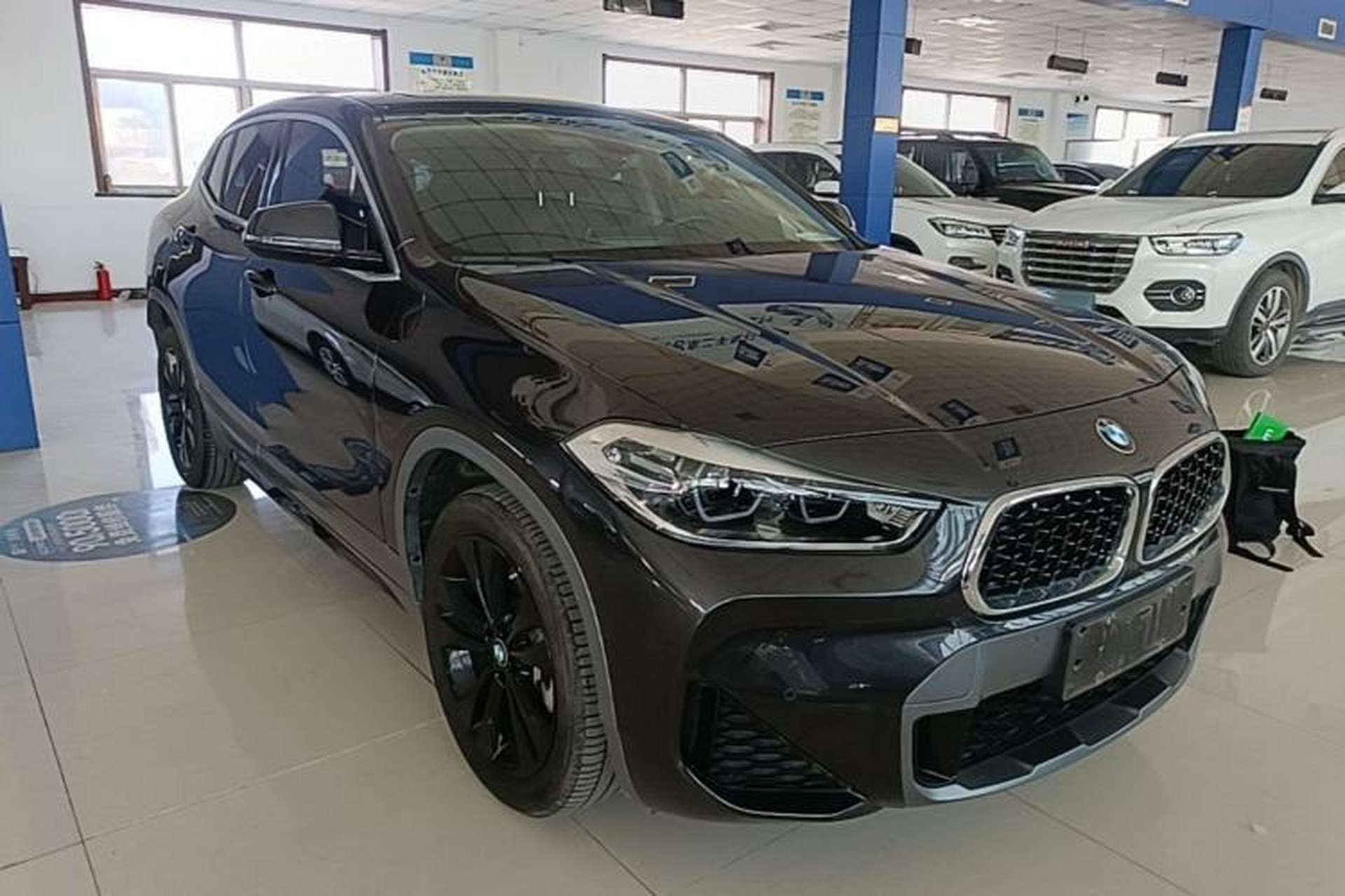 Used BMW X2 2023 sDrive25i M Sport Package Front Right 45 Deg
