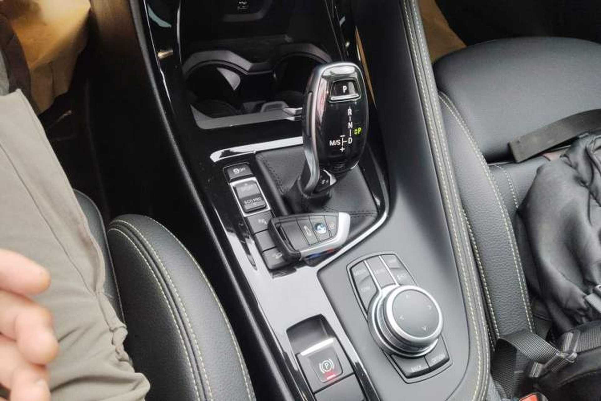 Used BMW X2 2023 xDrive 25i Shining Edition Gear Lever