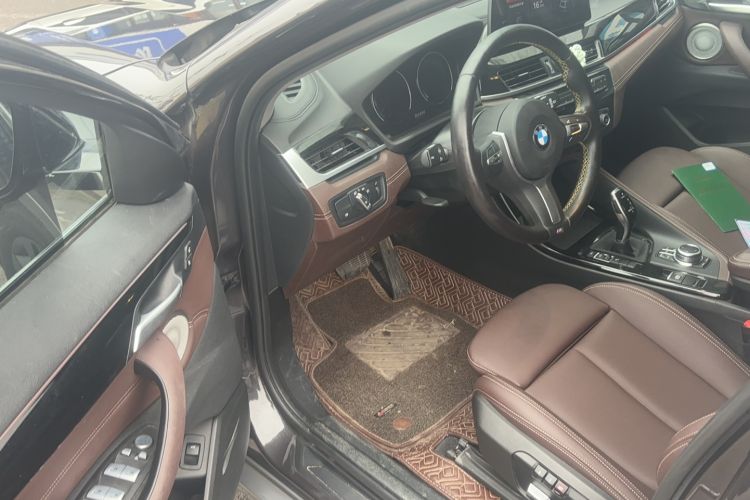 Used BMW X2 2023 sDrive25i M Sport Package Interior 1