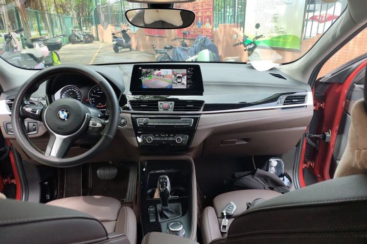 Used BMW X2 2023 sDrive25i M Sport Package Center Console