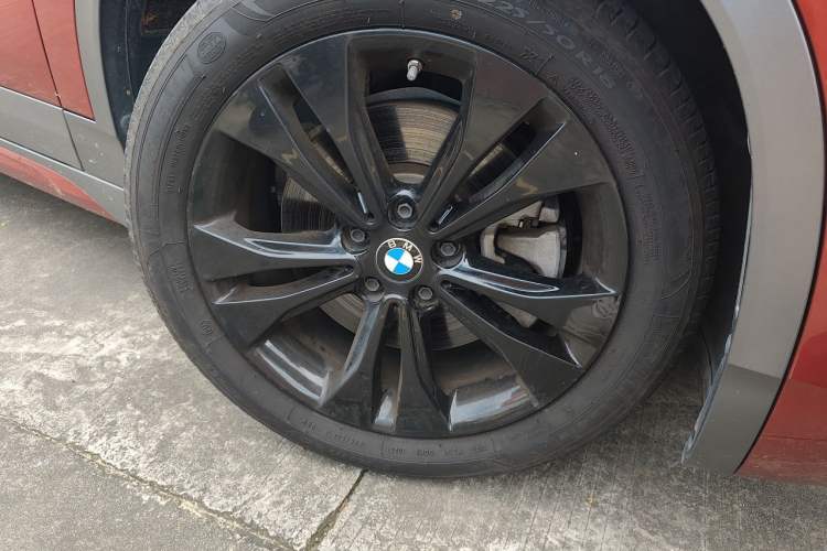 Used BMW X2 2023 sDrive25i M Sport Package Right Front Wheel Hub