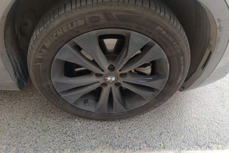 Used BMW X2 2023 sDrive25i M Sport Package Right Front Wheel Hub