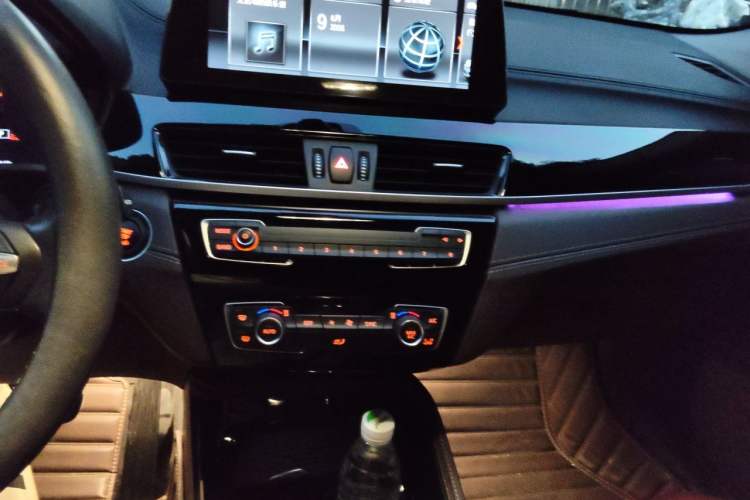 Used BMW X2 2023 sDrive25i M Sport Night Edition Audio And AC Panel