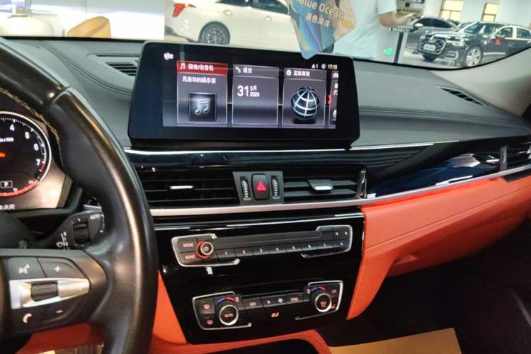 Used BMW X2 2023 sDrive25i M Sport Night Edition Audio And AC Panel