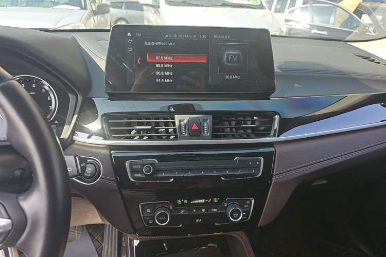Used BMW X2 2023 sDrive25i M Sport Night Edition Audio And AC Panel
