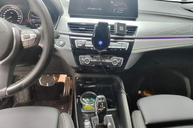 Used BMW X2 2023 sDrive 25i Shining Edition Audio And AC Panel