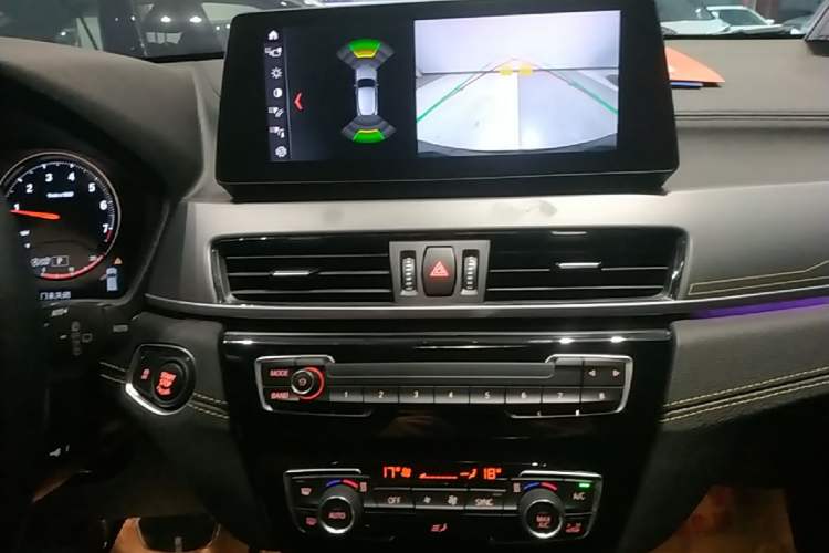 Used BMW X2 2023 sDrive 25i Shining Edition Audio And AC Panel