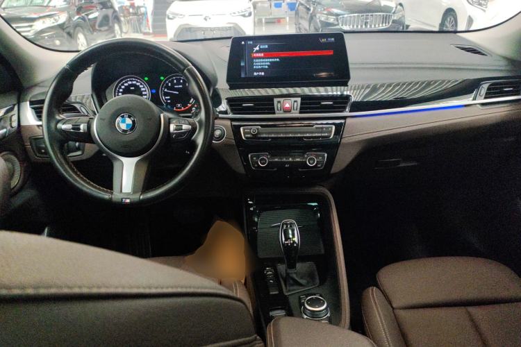 Used BMW X2 2023 sDrive25i M Sport Night Edition Center Console