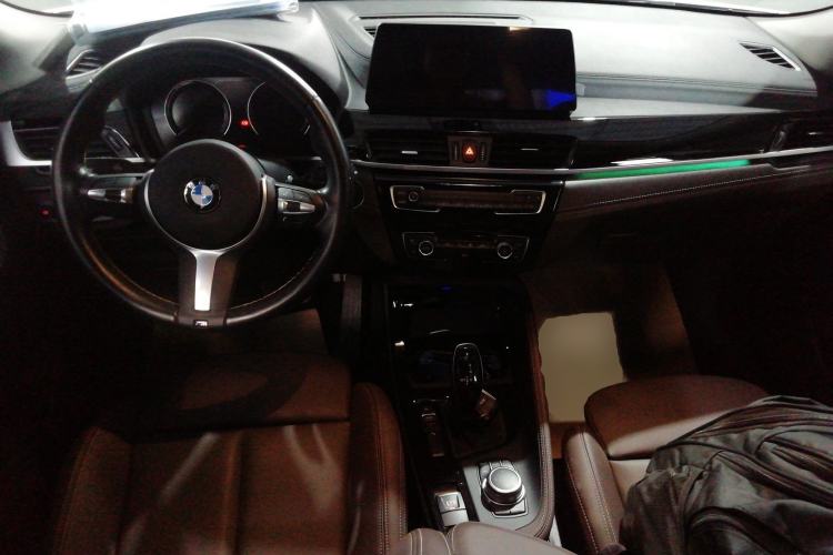 Used BMW X2 2023 sDrive25i M Sport Night Edition Center Console