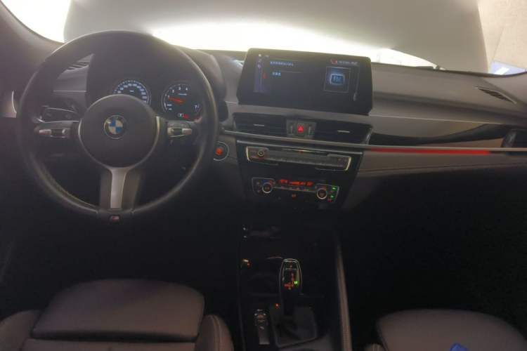 Used BMW X2 2023 sDrive25i M Sport Night Edition Center Console