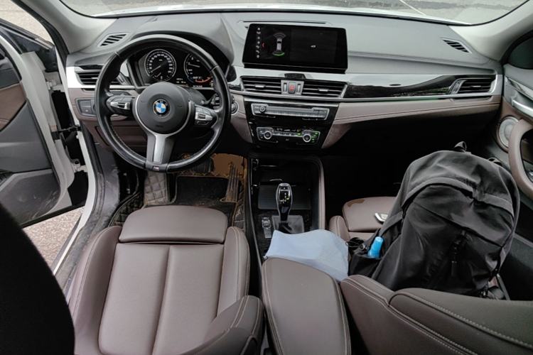 Used BMW X2 2023 sDrive25i M Sport Package Center Console