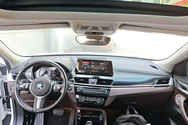 Used BMW X2 2023 sDrive25i M Sport Package Center Console