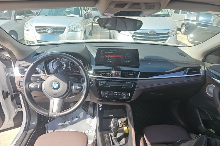 Used BMW X2 2023 sDrive25i M Sport Night Edition Center Console