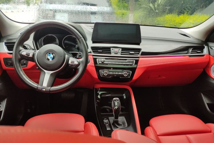 Used BMW X2 2023 sDrive25i M Sport Package Center Console