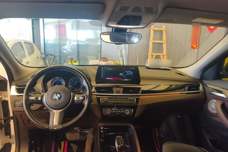 Used BMW X2 2023 sDrive25i M Sport Night Edition Center Console