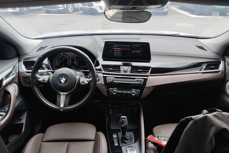 Used BMW X2 2023 sDrive25i M Sport Night Edition Center Console