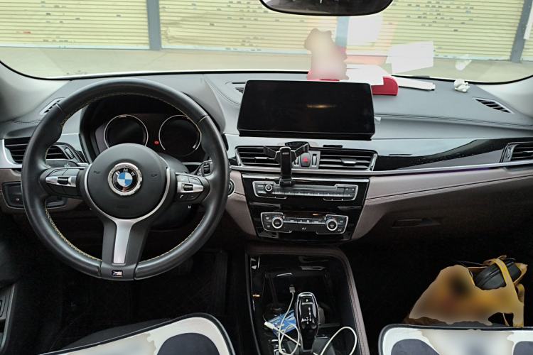 Used BMW X2 2023 sDrive25i M Sport Night Edition Center Console