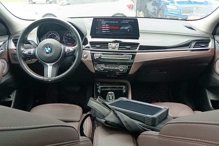 Used BMW X2 2023 sDrive25i M Sport Night Edition Center Console