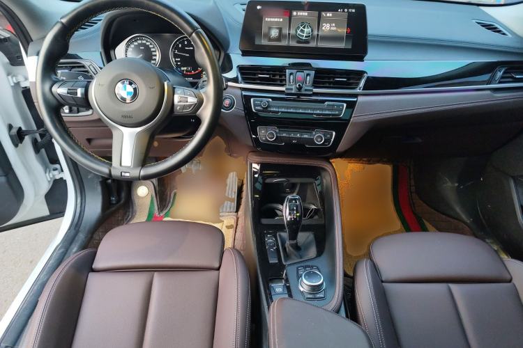 Used BMW X2 2023 sDrive25i M Sport Night Edition Center Console