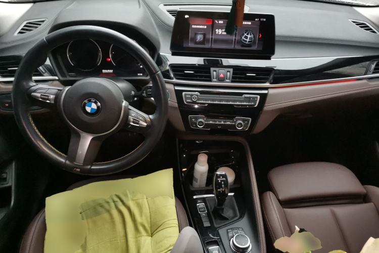 Used BMW X2 2023 sDrive25i M Sport Night Edition Center Console