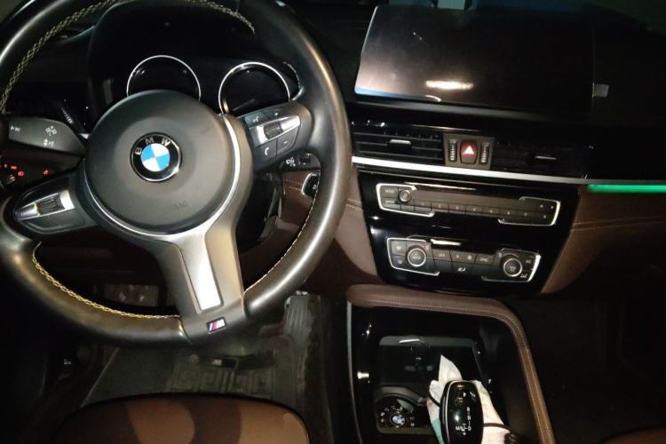 Used BMW X2 2023 sDrive25i M Sport Package Center Console