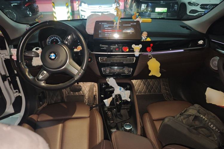 Used BMW X2 2023 sDrive25i M Sport Night Edition Center Console