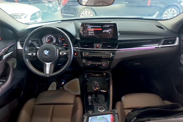 Used BMW X2 2023 sDrive25i M Sport Night Edition Center Console