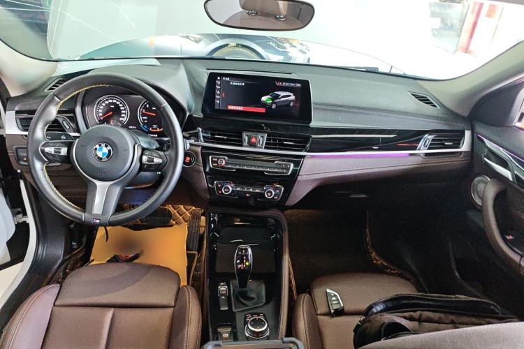 Used BMW X2 2023 sDrive25i M Sport Night Edition Center Console