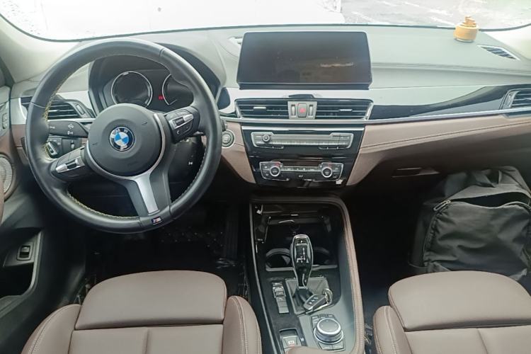 Used BMW X2 2023 sDrive25i M Sport Package Center Console