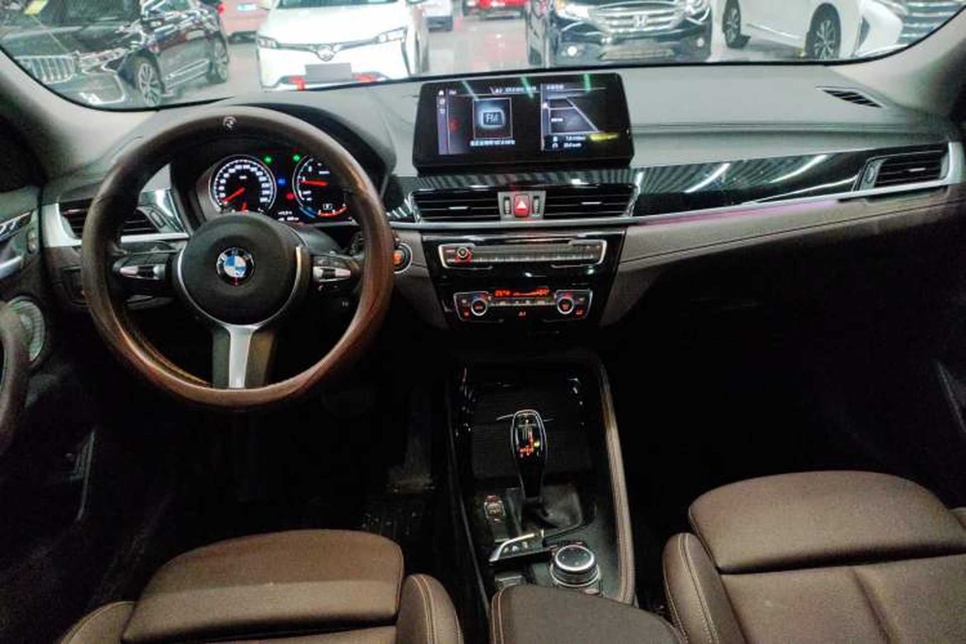 Used BMW X2 2023 sDrive25i M Sport Night Edition Center Console