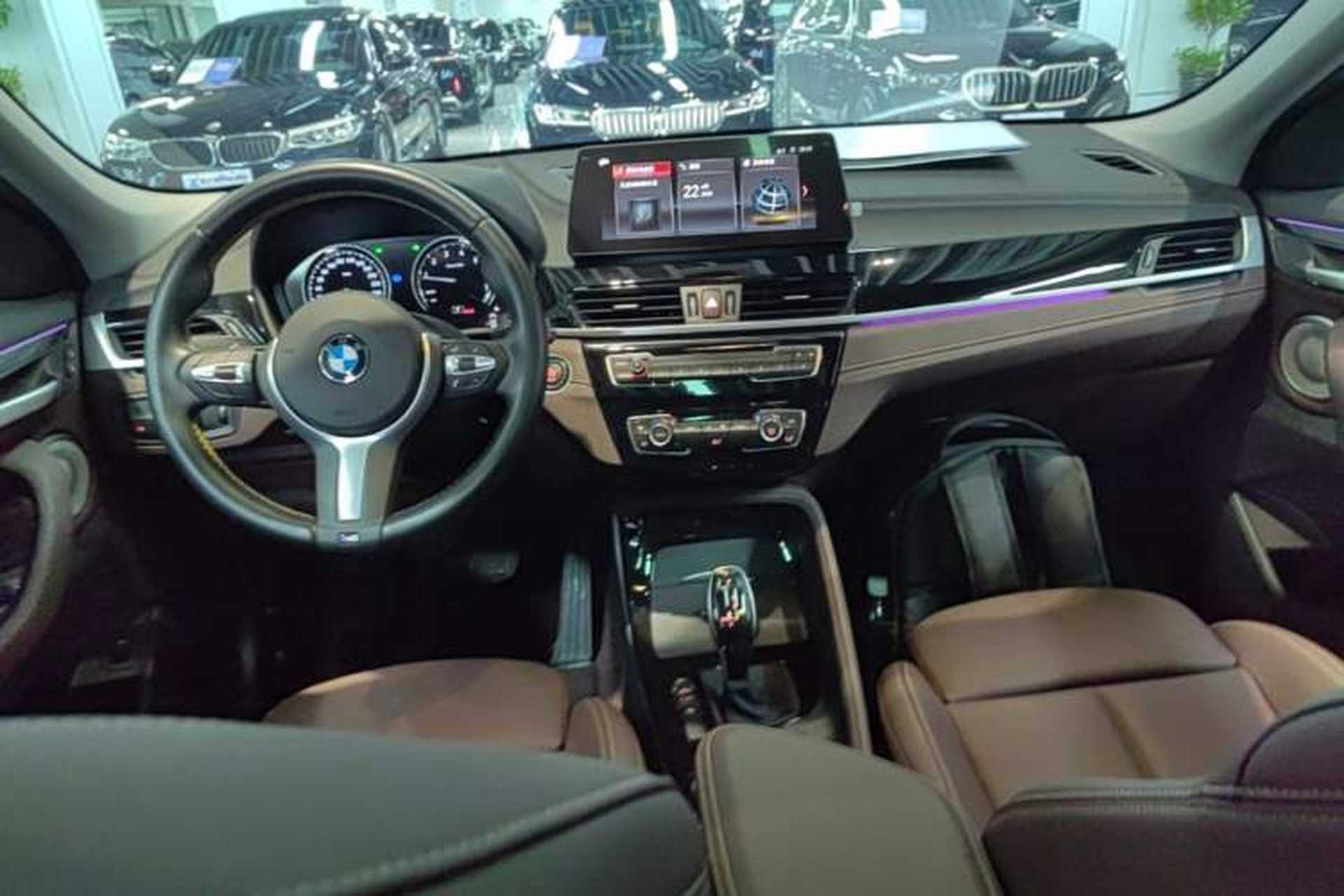 Used BMW X2 2023 sDrive25i M Sport Night Edition Center Console